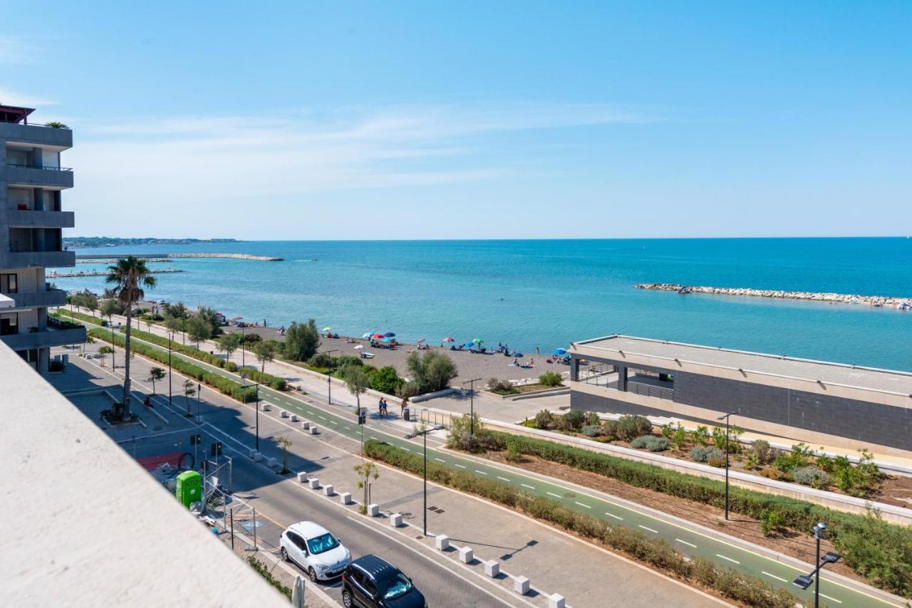 Waterfront Apartment With Seaview Balcony Bari Dış mekan fotoğraf