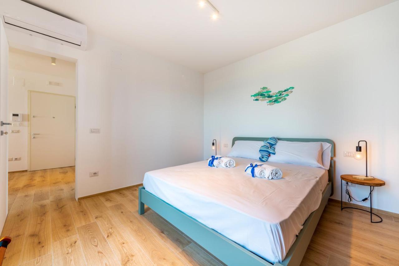 Waterfront Apartment With Seaview Balcony Bari Dış mekan fotoğraf